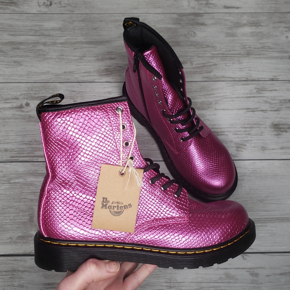 Doc Martens Reptile Emboss Pink Combat Boots Dr. Marten 1460 Size 6 Textured